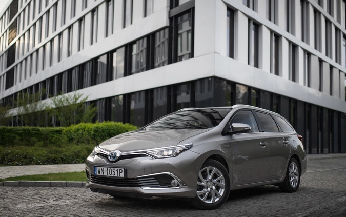 Toyota Auris cena 59900 przebieg: 169318, rok produkcji 2015 z Warszawa małe 172